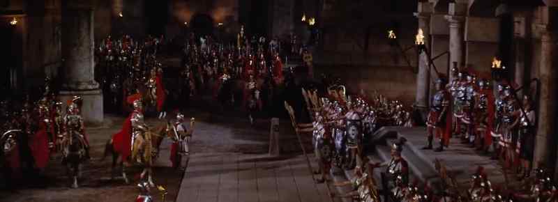 SEXTUS: Trumpeters of the legion!