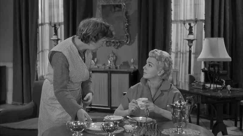 Shall I make you some more toast? - No, that's plenty, thanks