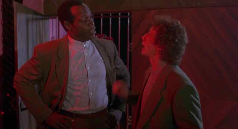 Shall we talk to the bartender? - No, you go ahead