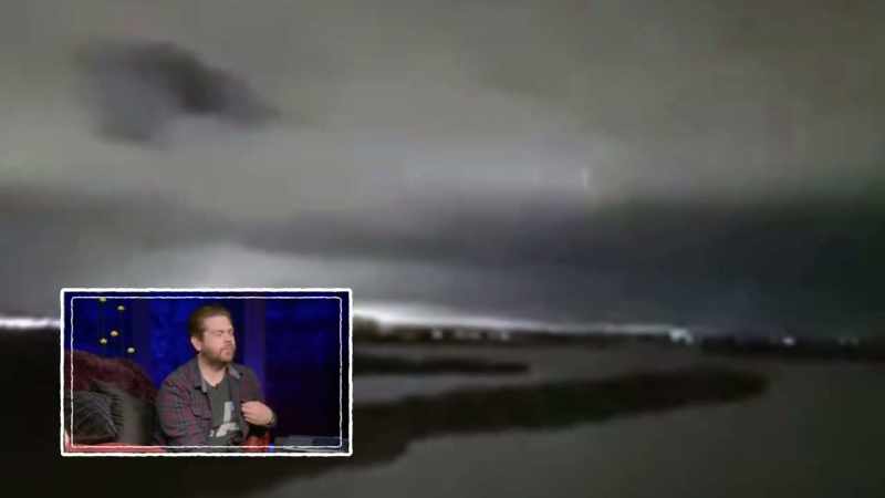 [Sharon] Is it lightning in the clouds? - [Jack] No