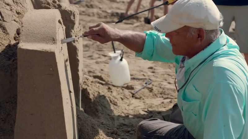 [shaun] ten world-class sand sculpting teams will dig