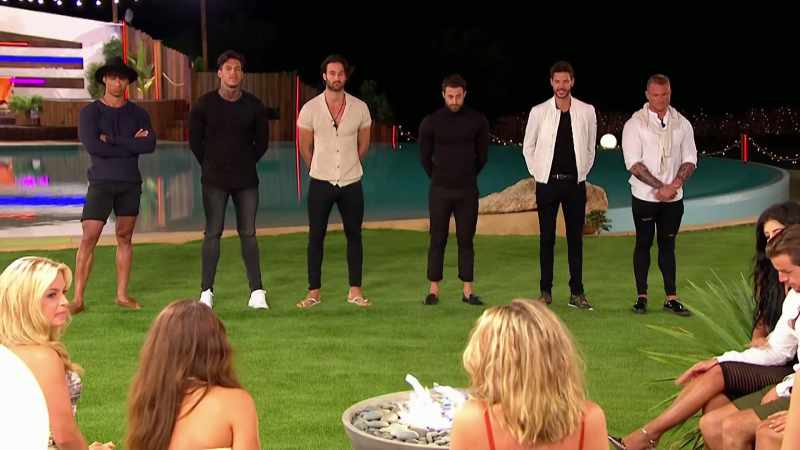 She dated Javi, Scott, and Dan but who would she chose tonight?