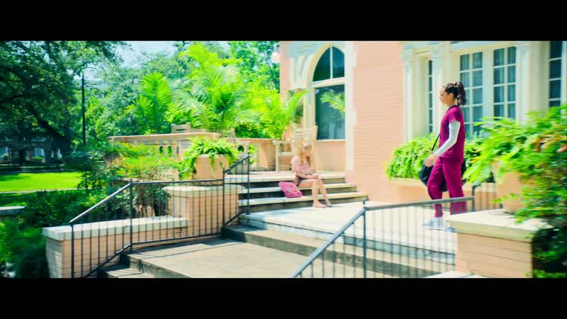 She finally rolls inUh Lori hiBig night Hm You could say thatUm look Lori IIt's good to see youIt's good to see you too treeHe's not worth itI mean trust meI've been involved with a married guyI know