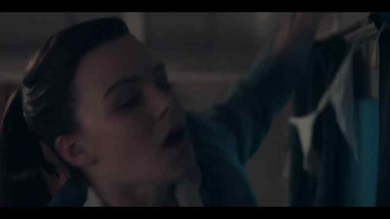 SHE GASPS