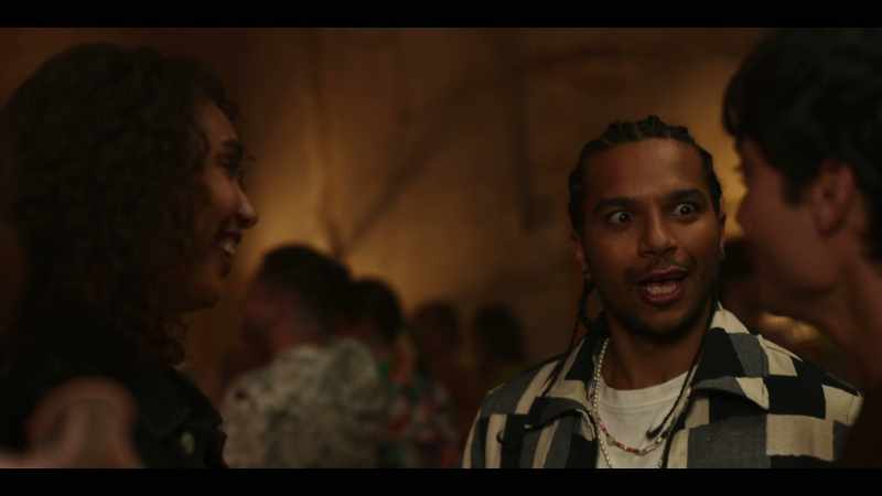 She got money! - Yeah, she got money