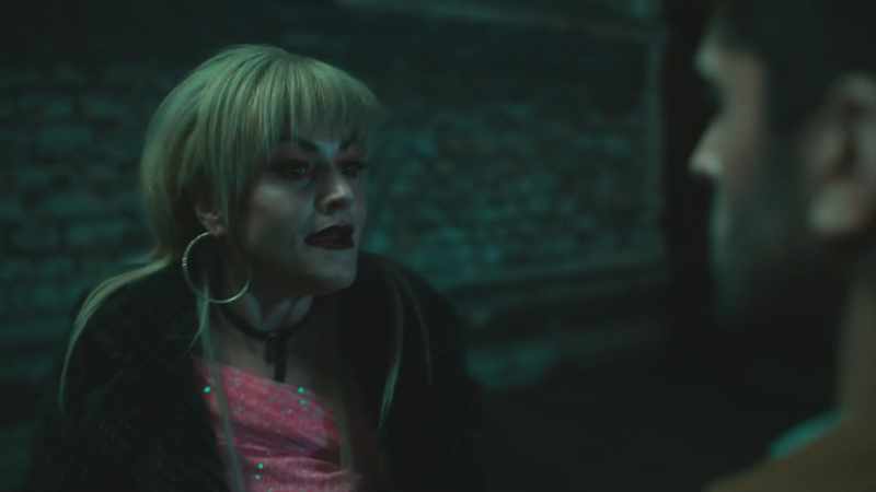 SHE GRUNTS