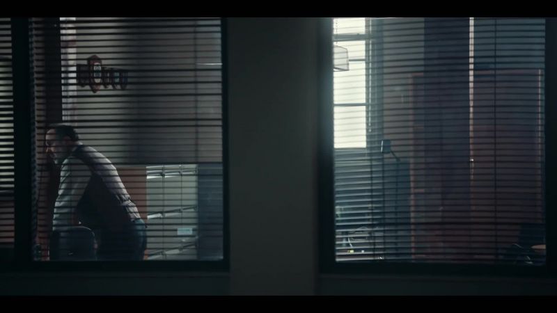SHE KNOCKS Sir?