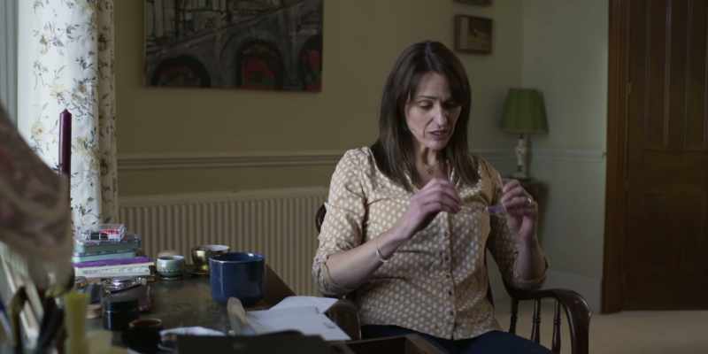 She needed bloody jam jars, not readers