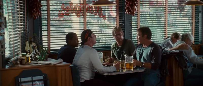 She is perfect You like the waitress