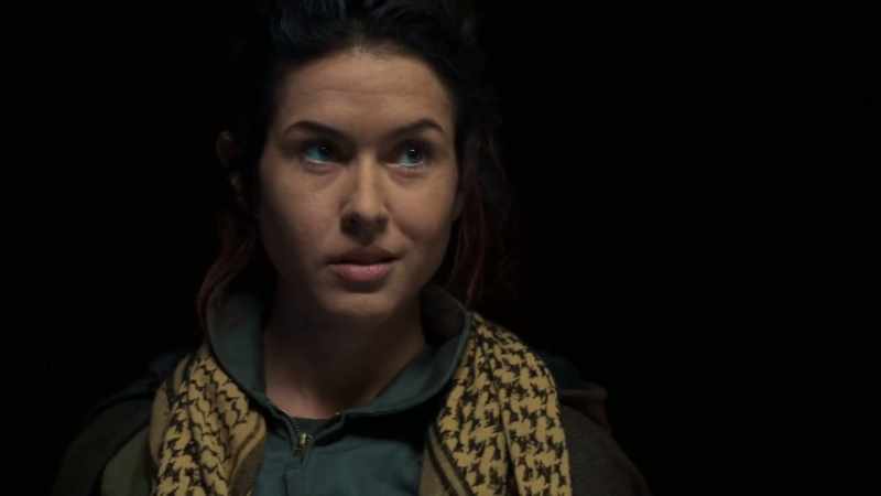 She puts us all at risk. -[scoffs]