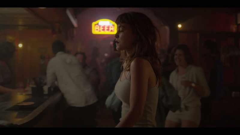 �� She wanted everything ♪ ♪ That he did not have ♪