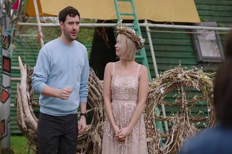 She'll be announcing our king!