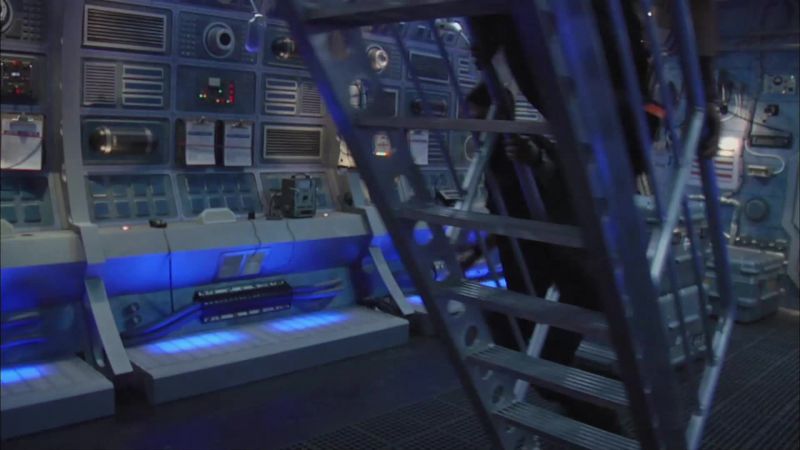 Sheppard, you need to get herick out of that shuttle now!