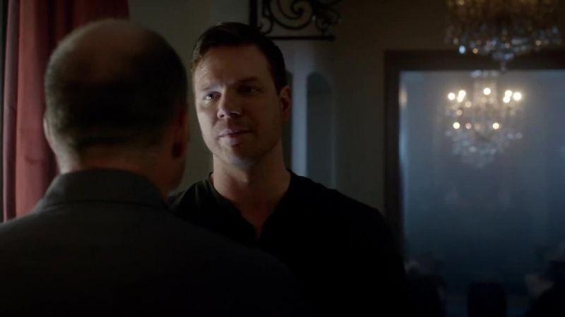 Sheriff Bellefleur. - Hoyt, I heard about what you did