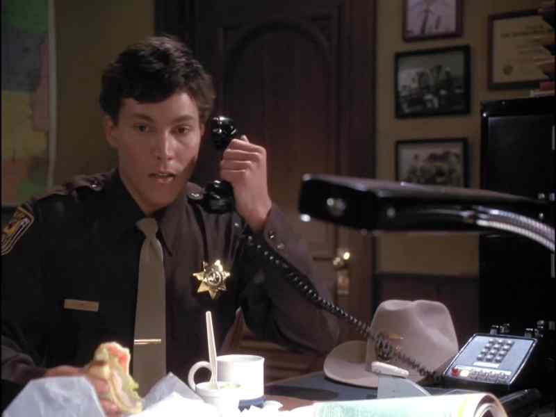 Sheriff's office. Deputy Gomez