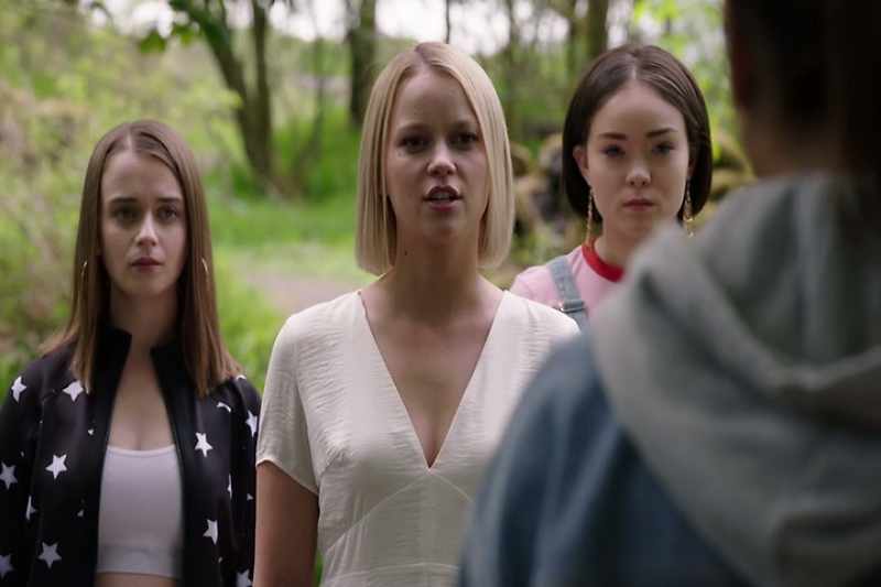 She's my friend. Right, Jenna? - Right