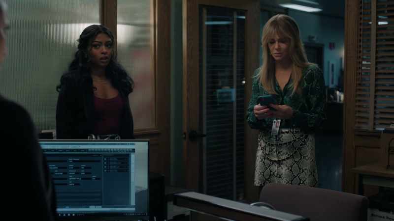 She's in your phone? - Well, yeah. She was upset. We talked