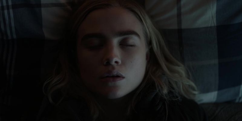 �� She's just dying to please you ♪