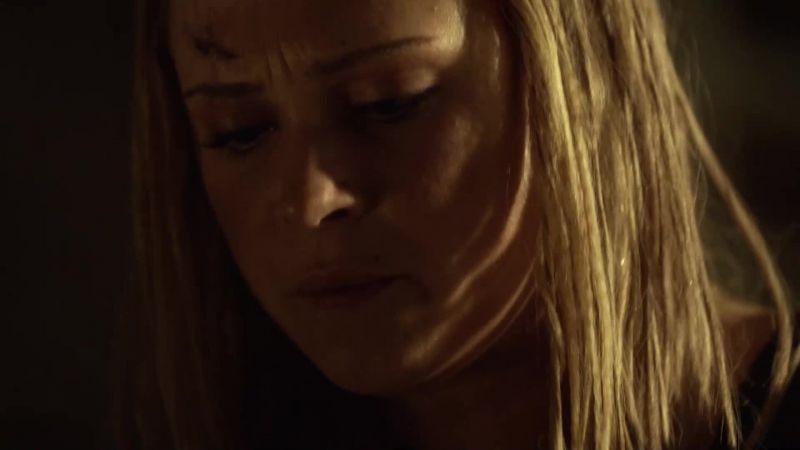 She's losing too much blood