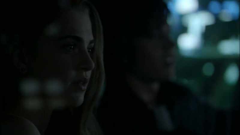 SHE'S SO CLUELESS SHE HAS NO IDEA WHAT'S GOING ON