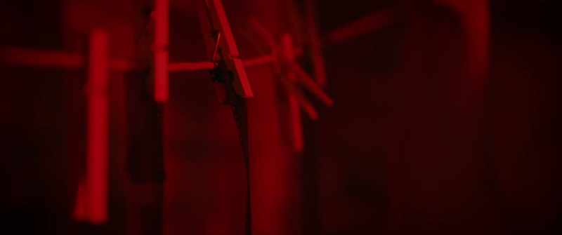 �� She's standing 2 feet away ♪