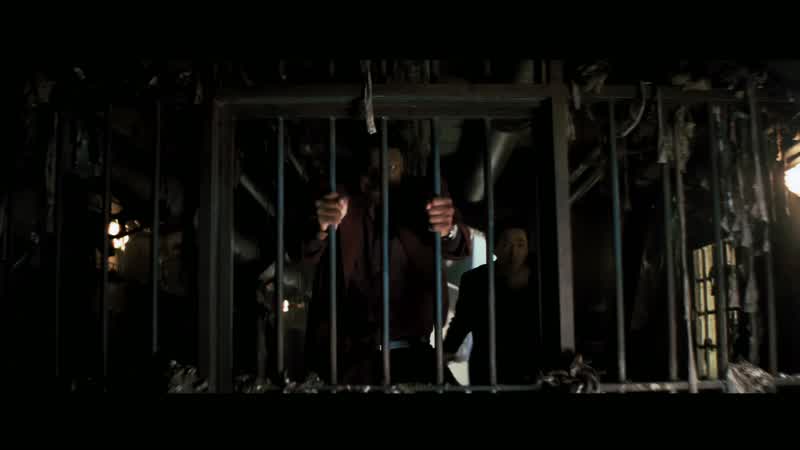 Shit, Lee, it's locked!