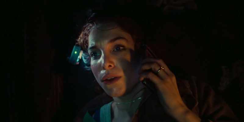 Shit. Please don't hang up, okay? - Hang on