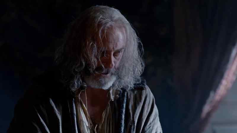 Shoot him, Porthos