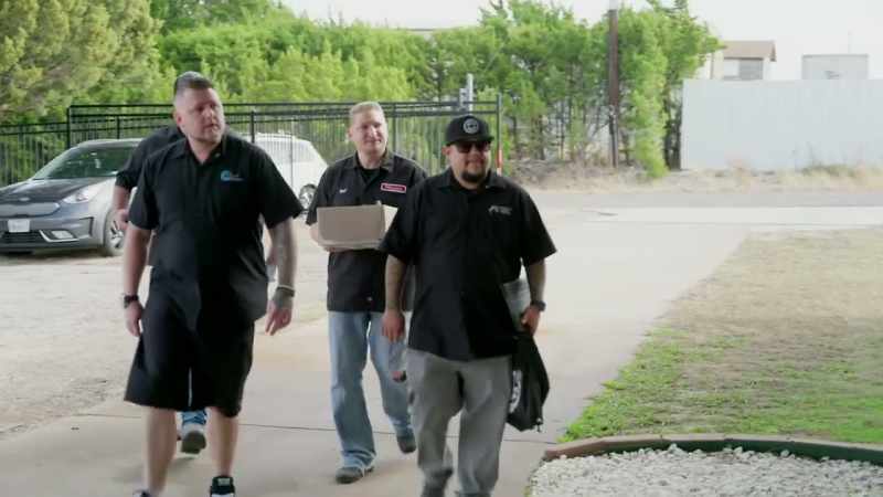 [Shorty] The dream team is coming in