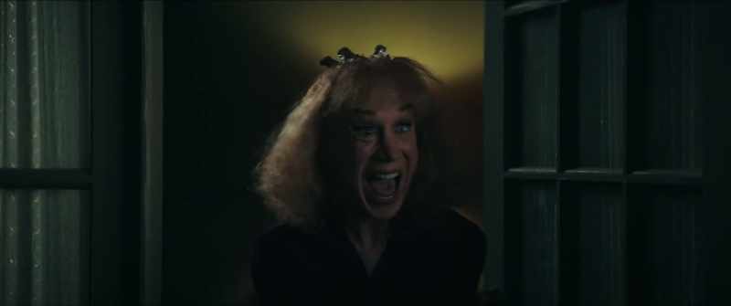 [SHOUTS] What's up? [ALL SCREAM]