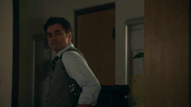 [sighs] Nice going, loose lips. -[sighs]