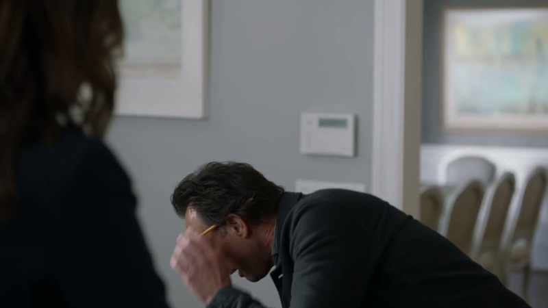 [sighs]Oh, leave the pencil
