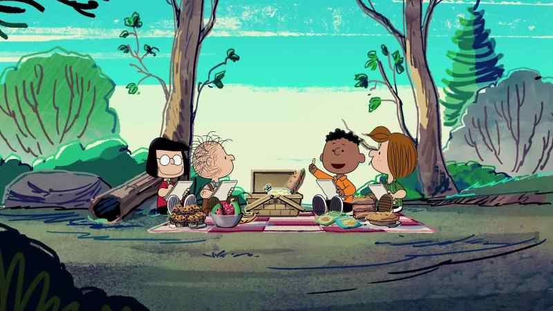 Signing up for this picnic and nature sketching activity