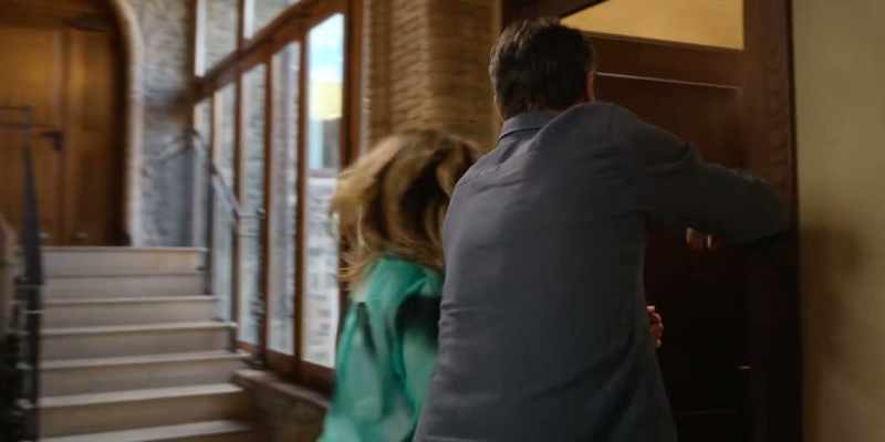 Signori. -Right here. Quick, quick. [chuckles]