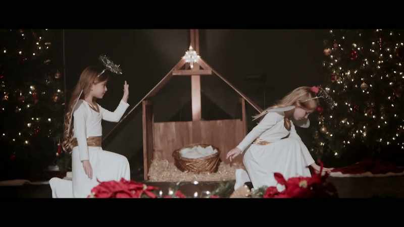 �� Silent night