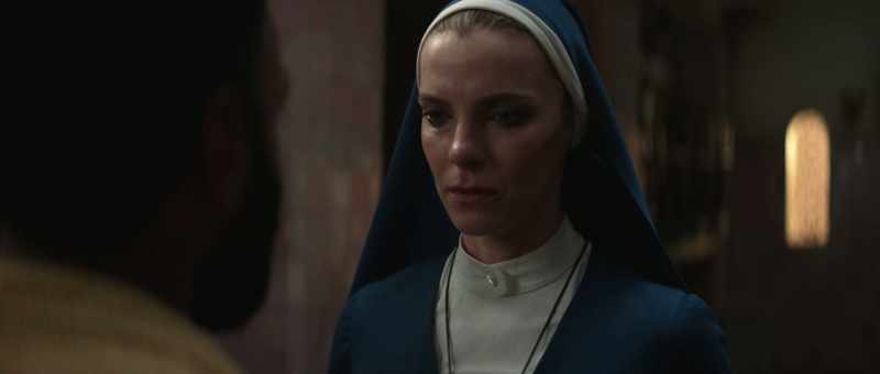 Simone, I'm trying to protect you. -Protect me from what?