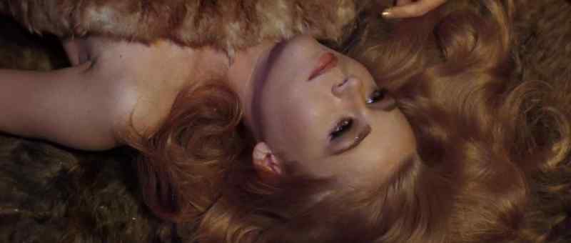 Since your garment is torn, help yourself to my furs, Barbarella