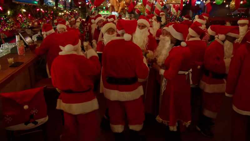 *... sing Happy Christmas ♪