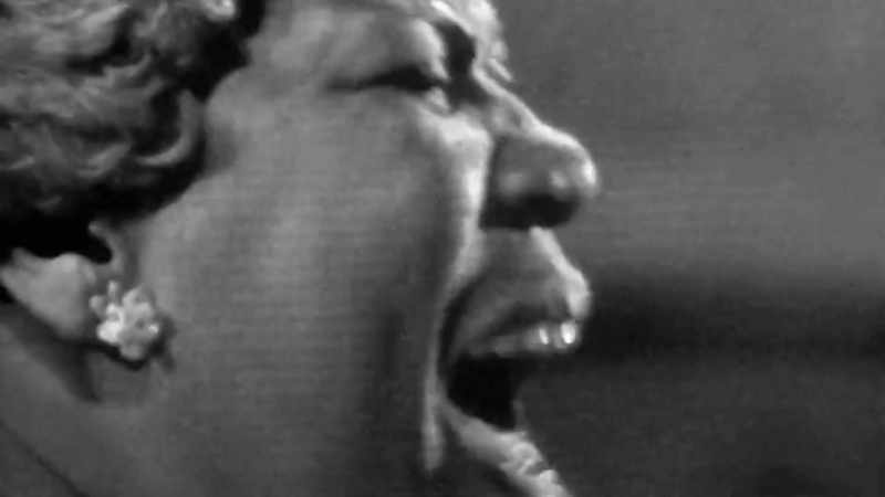 �� Sing in the morning, sing in the evening ♪