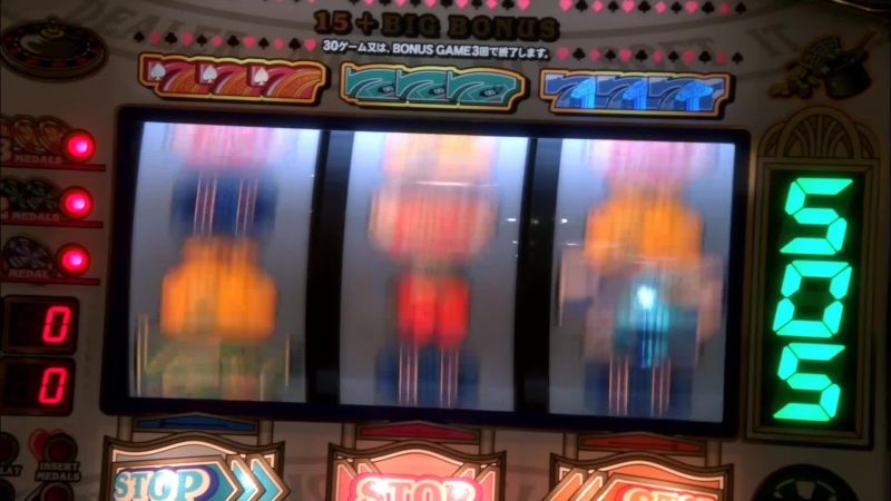 [ Slot Machine Beeps, Plays Tones ]