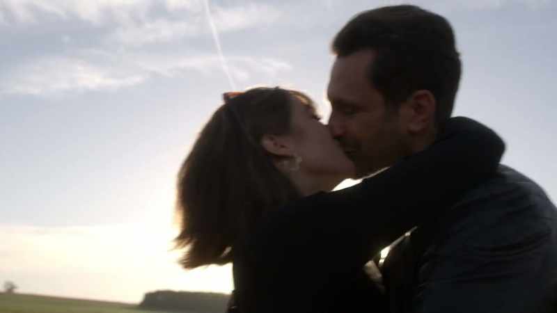 [ Smooches ]