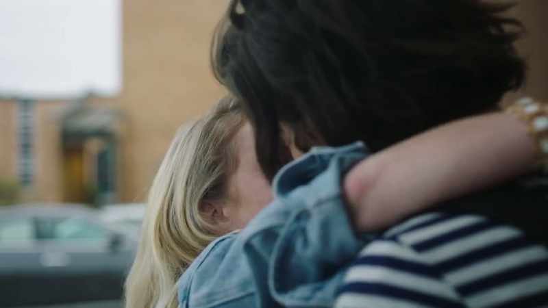 [smooches]