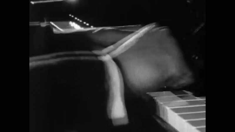 �� (SMOOTH JAZZ PLAYING) ♪