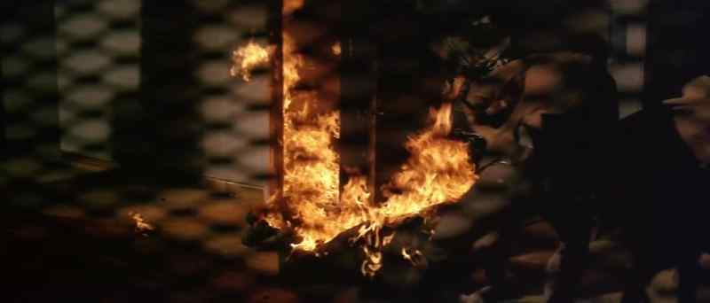Smother it! Try to smother it!