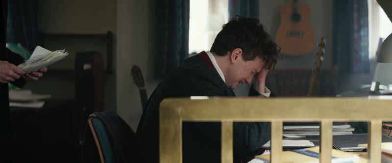 [Snarling]