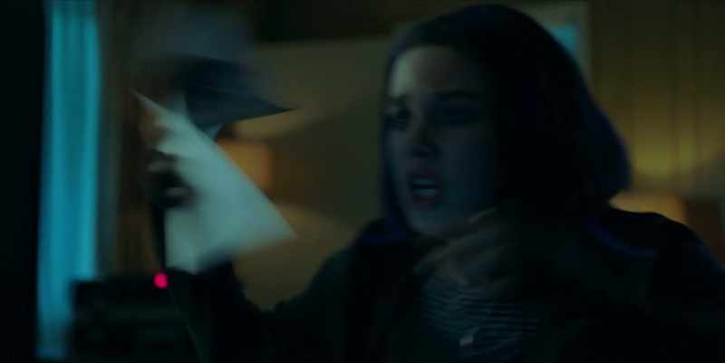 [snarls]