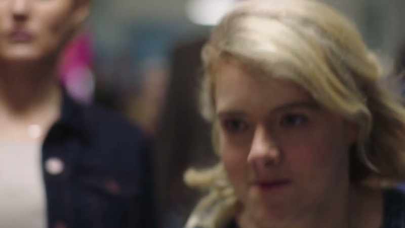 [snarls]