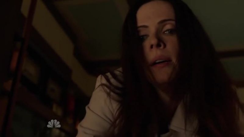 [snarls]