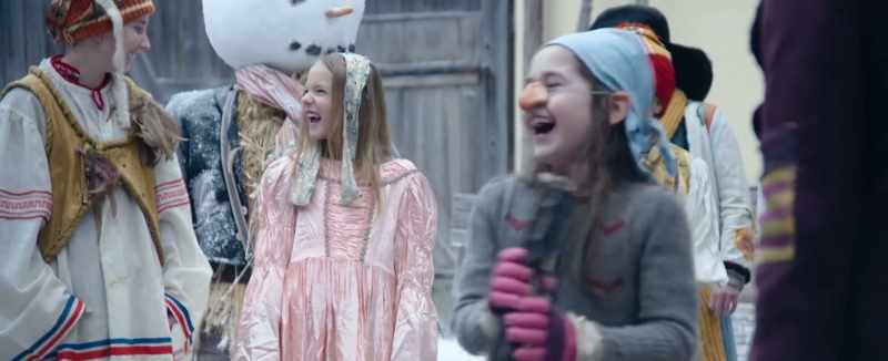 �� Snowman with your nose so red ♪