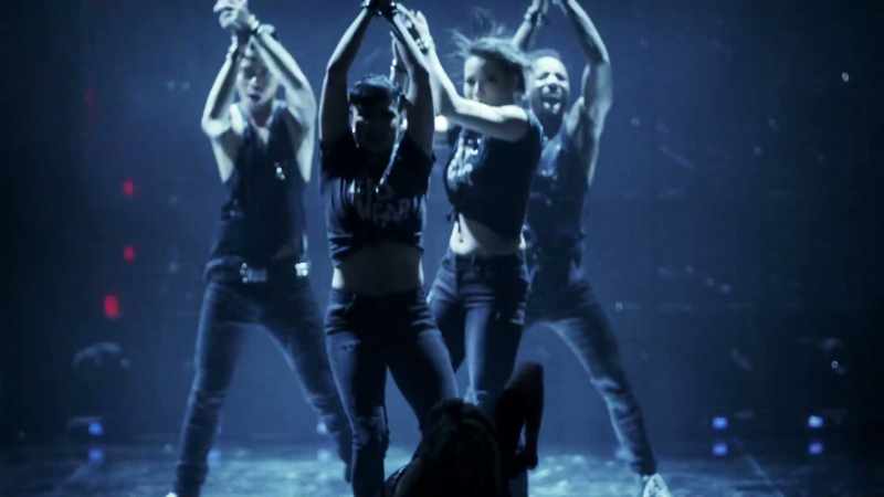 �� SO COME AND TAKE YOUR TIME AND DANCE WITH ME ♪